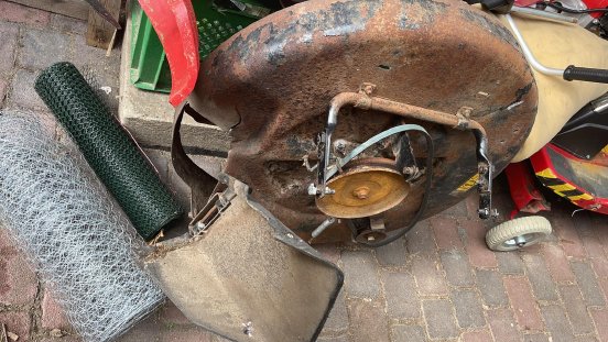 Mobile Schrotthändler in Düren – Kostenlose Schrottabholung und Autoverschrottung.jpg