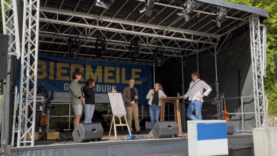 Enthüllung_Wimmelbild_c_glc-rasmusroeschmann (1).jpeg
