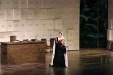 Christiane Libor und Tuomas Pursio - Das Liebesverbot Premiere 29.9.13. Foto Spona Media