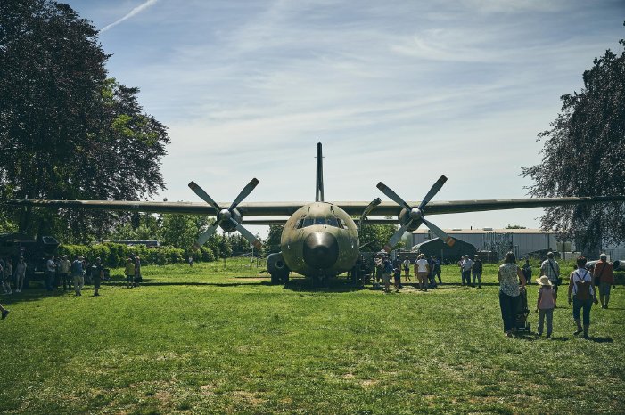 Besucher der Transall im Technik Museum Speyer.JPG
