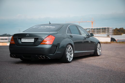 Mercedes Benz Corspeed Deville Bild 7.jpg