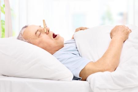 Schnarchen stört nicht nur - es birgt auch gesundheitliche Risiken