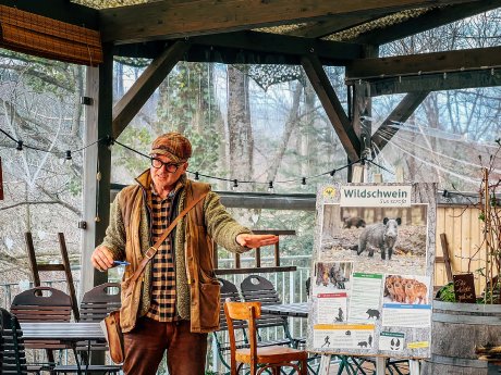 web Wilde Sau-Pirschgang mit Naturpark-Wirt Tom Stolz © Johannes Nickel_Naturpark Schwarzwa.jpg