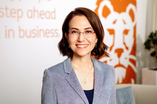 Burcu-Civelek-Yuece_ING_Deutschland_300dpi.jpg