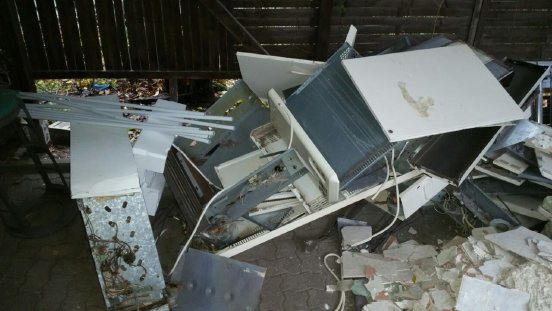 Professioneller Altmetallhändler in Köln - Kostenlos Autoentsorgen mit Abholung.jpg