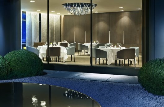 Aqua_The Ritz-Carlton, Wolfsburg 穢 Marriott International.jpg