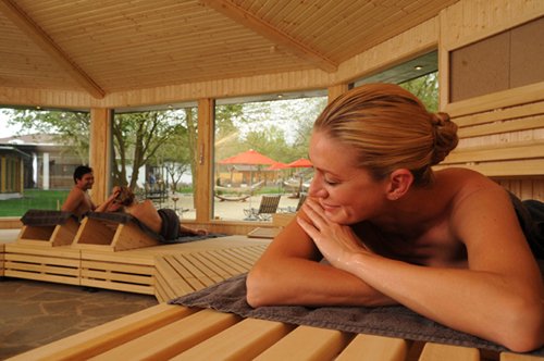 Entspannung nach dem Sport in den Saunawelten von monte mare.JPG