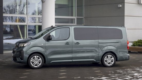 Groraum-VanmitPowerOpelZafiramitneuentwickeltem22-Liter-Diesel (1).jpg