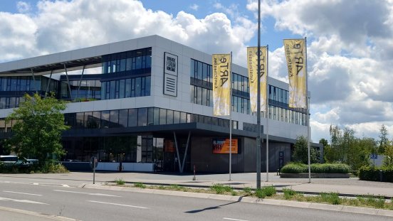 ARTeKunstmesseKonstanz_2025-1.jpg