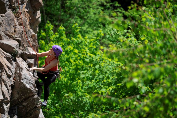 web_Ühlingen-Birkendorf_Jaspers_Klettern_Schwedenfelsen © Lorenz Guggenberger_Schwarzwald T.jpg