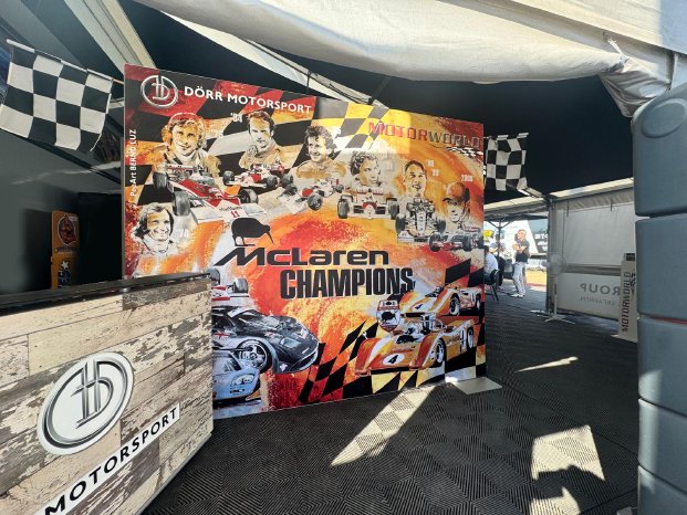 2-VIP-Zelt-McLaren-DTM.JPG