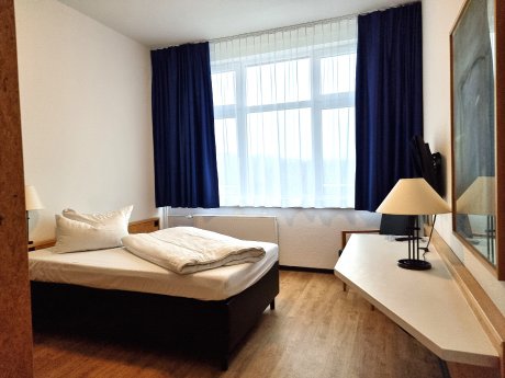 Die neuen Patientenzimmer im Klinikzentrum Bad Sulza_Petra Lulei.jpg