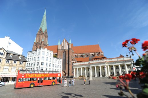 Stadtrundfahrt_Doppeldecker (c) Foto@Andreas-Duerst.de.jpg