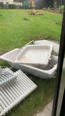 Für Handwerksbetriebe und Industrieunternehmen bieten wir Schrottankauf mit Abholung.jpg