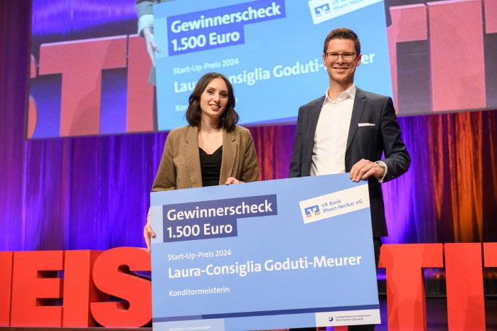 pri24-11-19_Laura-Consiglia Goduti-Meurer erhält Start-up-Preis_Konditorin machte sich nur drei.jpg