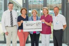 P.v.l.n.r.: PD Dr. med. Dr. Hc. Uwe Spetzger, Dr. med. Viola Prietsch, Barbara Schäfer-Wiegand,Ruth-Maria Bock, Prof. Dr. med. Joachim Kühr. Bild: Markus Kümmerle