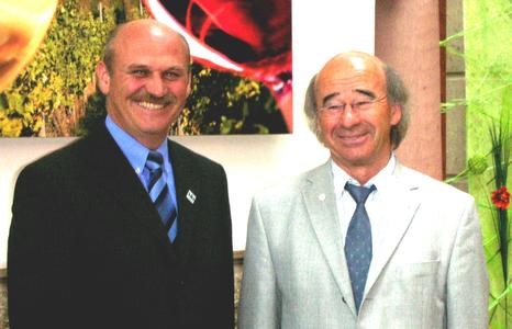 Vorstandsvorsitzender Ulrich Lutz (links) und Georg Lutz