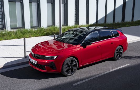 OpelAstraSportsTourerElectric (13).jpg