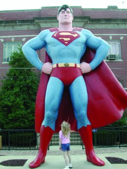Superman Statue - Foto Mark Palmer 2 klein.jpg
