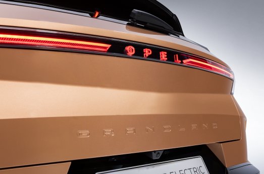 NeuerOpelGrandland (2).jpg