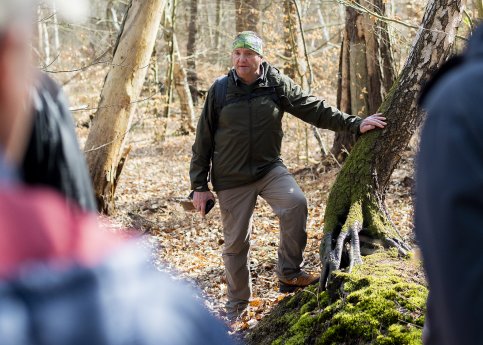 Waldtherapeut Torsten Maaß (c) TuK GmbH Graal-Müritz, AP.jpg