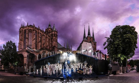 2_DomStufen-Festspiele_Nabucco_2022_©Theater Erfurt, Lutz Edelhoff_CC-BY-NC-ND_large (1).jpg