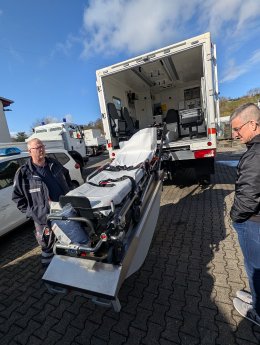 005 Moderne Technik für Rettungseinsätze im unwegsamen Gelände.jpg