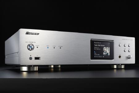 High-End-Klang und unschlagbarer Streaming-Komfort: Pioneer stellt zwei neue Pure Audio Netzwerkspieler-Topmodelle vor