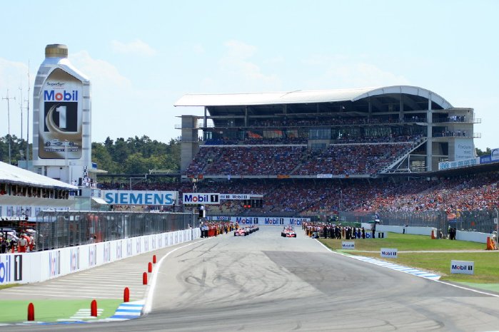 Start Formel 1 auf dem Hockenheimring.jpg