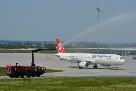Taufe Turkish Airlines ab Leipzig Halle.jpg