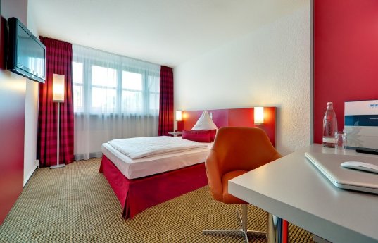 Komfortzimmer im nestor Hotel Neckarsulm.jpg