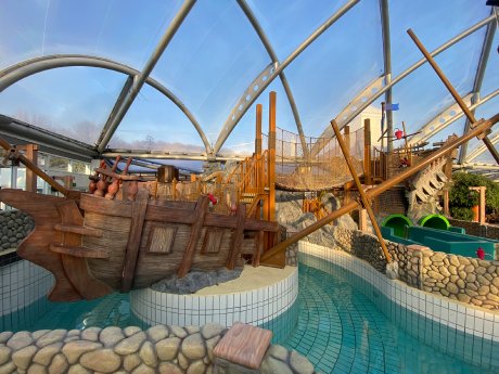 monte mare Freizeitbad Kreuzau Wasserrutsche.JPG