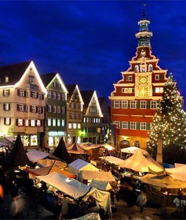 weihnachtsmarkt-esslingen-CopyrightEsslingerStadtmarketingTourismusGmbH.jpg