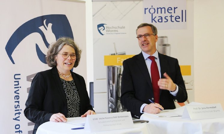 PM_26_19 Kooperation Römer Kastell-Hochschule Worms.JPG