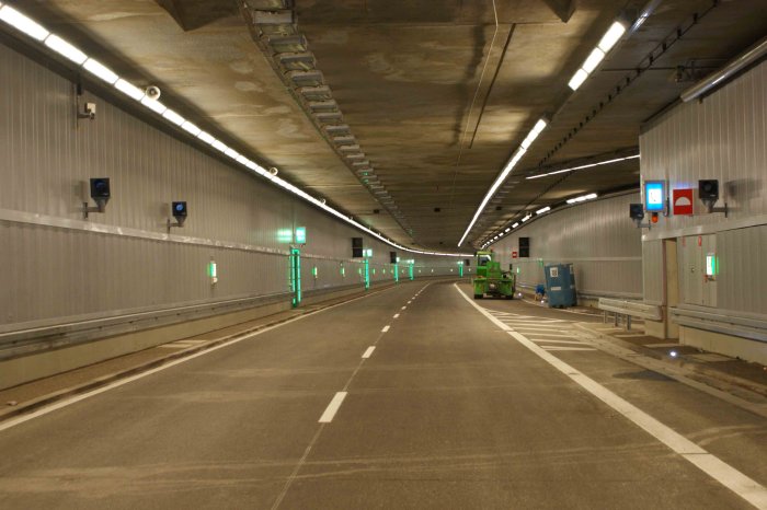 Geisterblitzer Richard Strauss Tunnel Juli 2009 (14).jpg