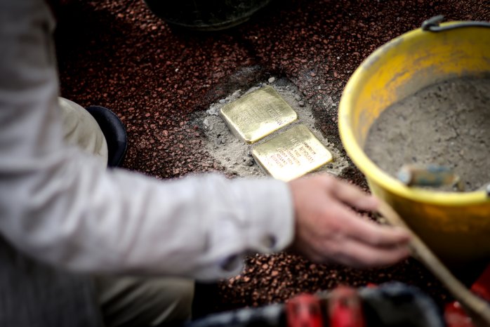 260906_Stolpersteinverlegung Alexander und Lilian Kosman_0166_Lorenz_Sven.jpg