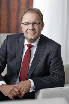 Ulrich Woelfer.jpg