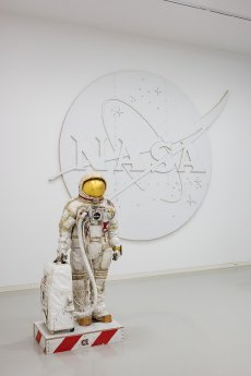 Ausstellungsansicht4_cTomSachs (2).jpg