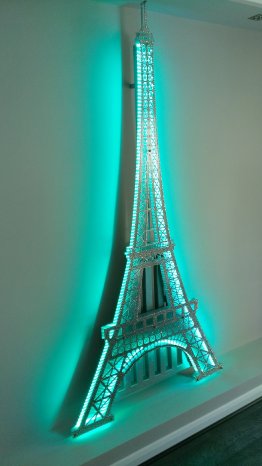 Art-Radiator-Eiffelturm-Kristalle-LED-gruen.jpg