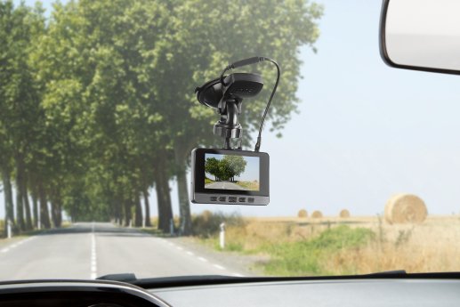 NX-4365_10_NavGear_Full-HD-Dashcam_mit_autom._Nachtsicht-Modus_G-Sensor_und_GPS-Empfaenger.jpg