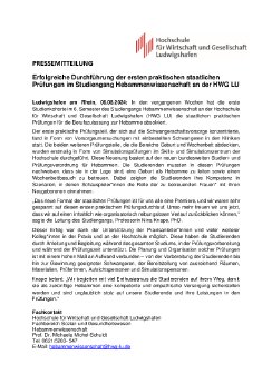 240806_PM_Hebammenprüfung.pdf