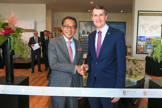 Mr Ho Kwon Ping and Lord Mayor Graham Quirk_lowres.jpg