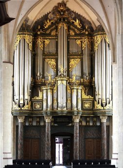 Martinikerk_Groningen_orgel.JPG