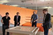 v.l.n.r.: Frau Prof. Andrea Hoffkamp (TU Dresden), Wissenschaftliche Direktorin des Mathelandes; Roland Schwarz, Direktor Technische Sammlungen; Holger Seifert, Bereichsleiter Wissenschaftskommunikation Technische Sammlungen; Prof. AndreasThom (TU Dresden), Wissenschaftlicher Direktor des Mathelandes