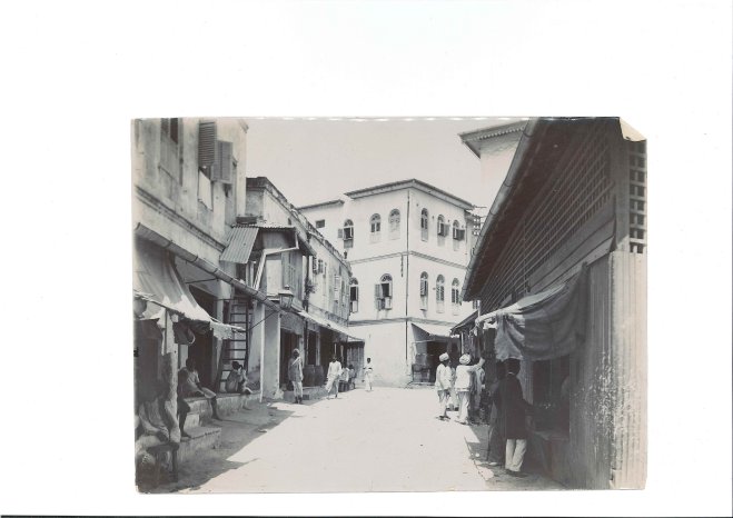 Gizenga Street, Stone Town, ca. 1900 (c) Landesmuseum Hannover.jpg