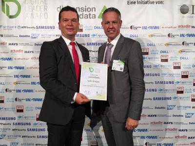 IT-Leiter Holger Eichhorn und technischer Projektleiter Lars Berger bei der Preisverleihung in Berlin