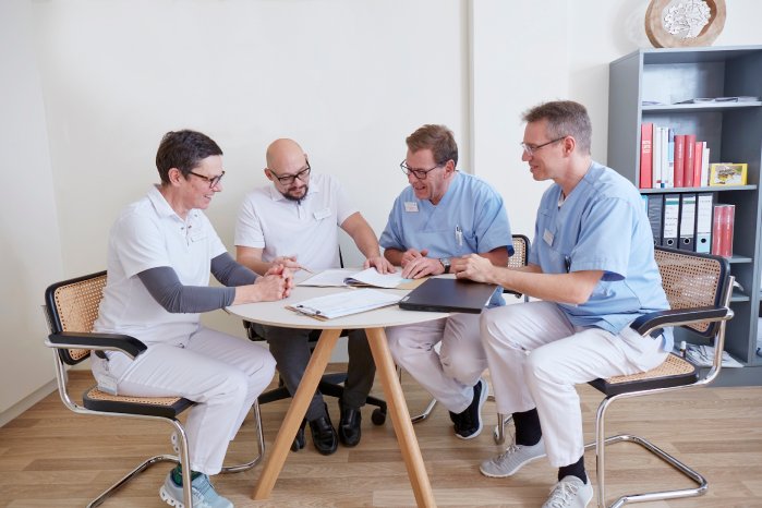 Klinik Oeschelbronn Leitende Aerzte.png