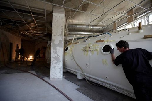 Druckkammer Karlsruhe Einzug Mai 2012.jpg