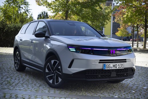 OpelprsentiertKI-gesttzteLichtkommunikationinautonomenFahrzeugen (2).jpg