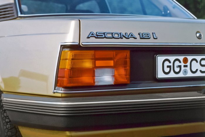 02-Opel-Ascona-512394.jpg